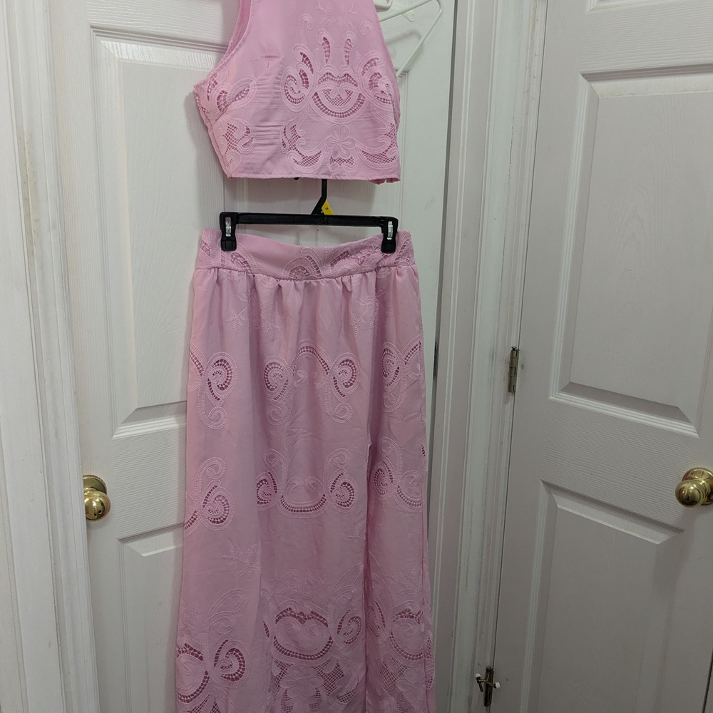 Elegant Pink Lace Skirt
